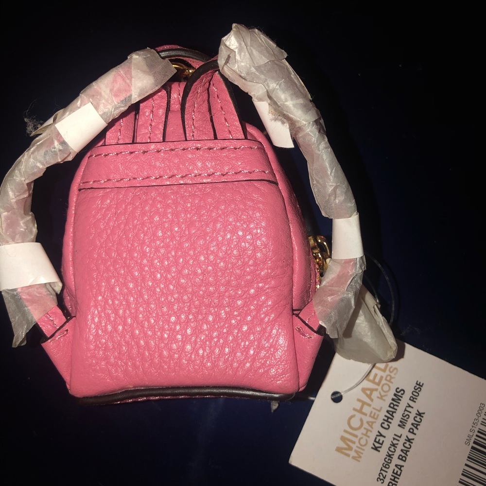 ✨✨MK Rhea Backpack✨✨ keychain BNWT✨✨ - Picture 2 of 5
